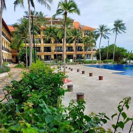 Hon Rom Central Beach Resort Муи Не Екстериор снимка