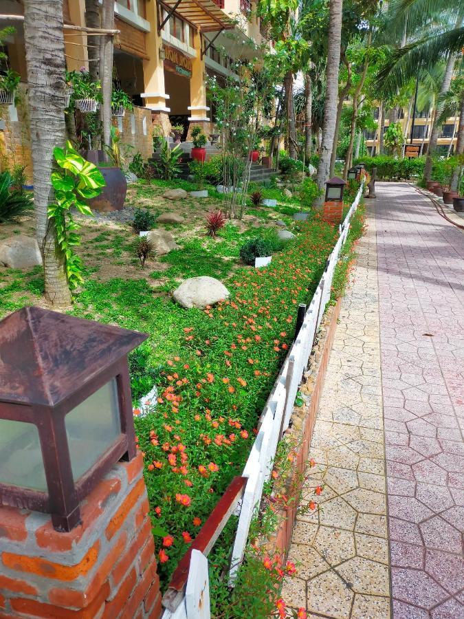 Hon Rom Central Beach Resort Муи Не Екстериор снимка