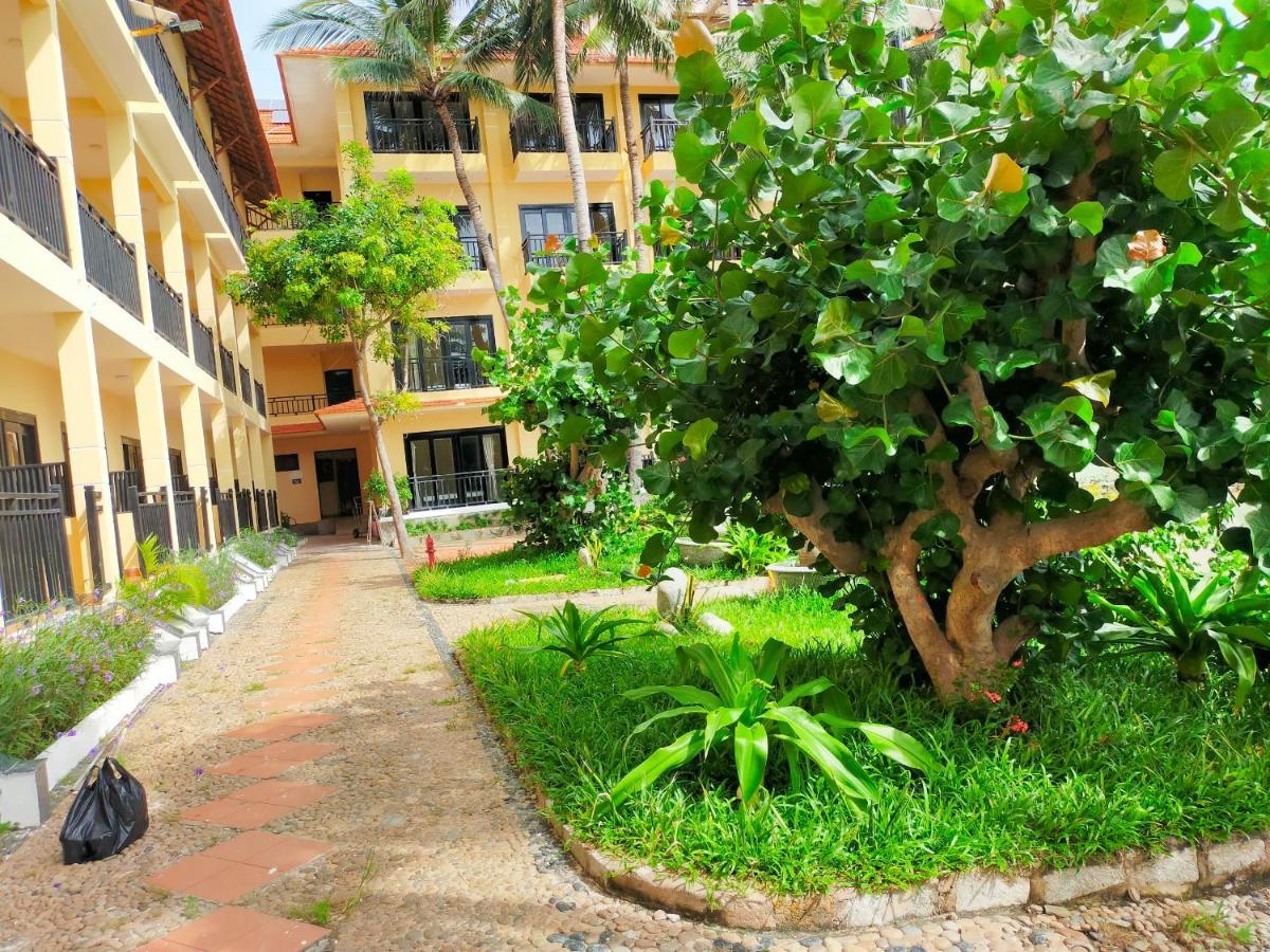 Hon Rom Central Beach Resort Муи Не Екстериор снимка
