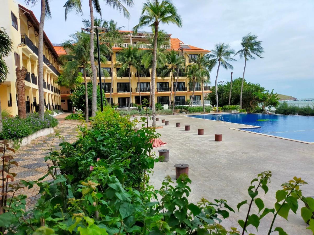 Hon Rom Central Beach Resort Муи Не Екстериор снимка