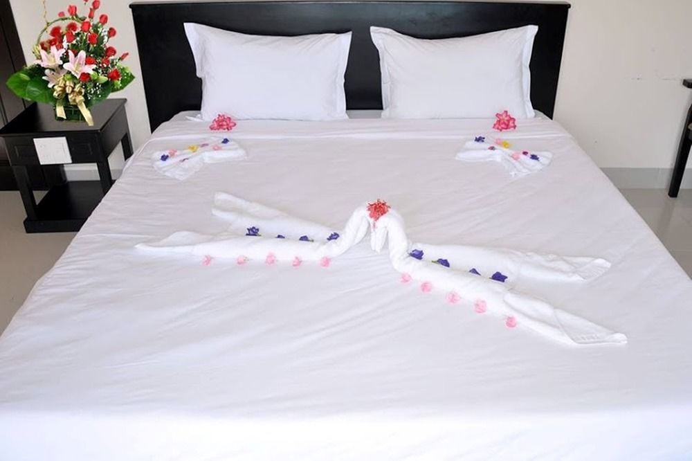 Hon Rom Central Beach Resort Муи Не Екстериор снимка