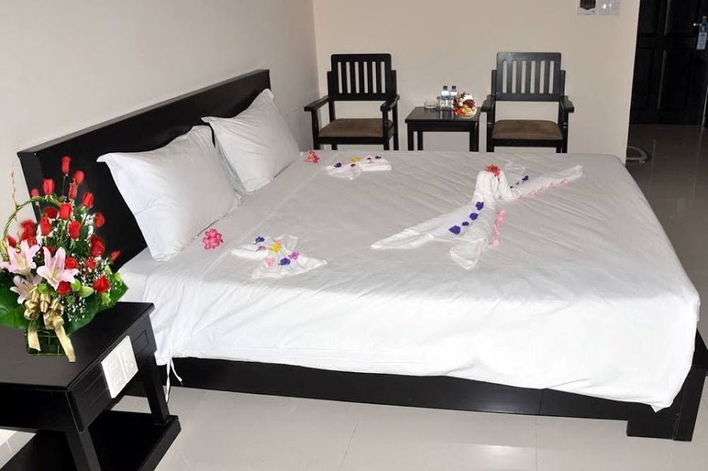 Hon Rom Central Beach Resort Муи Не Екстериор снимка