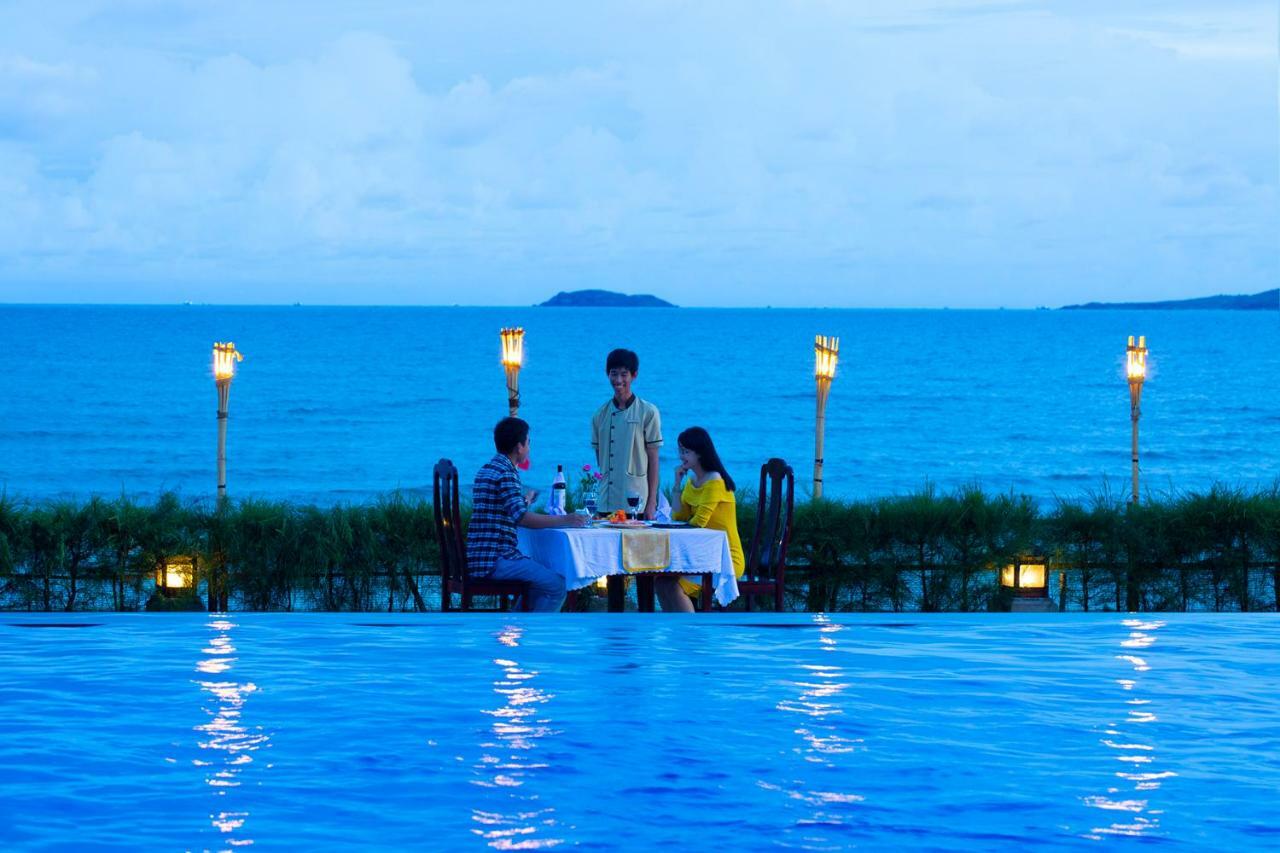 Hon Rom Central Beach Resort Муи Не Екстериор снимка