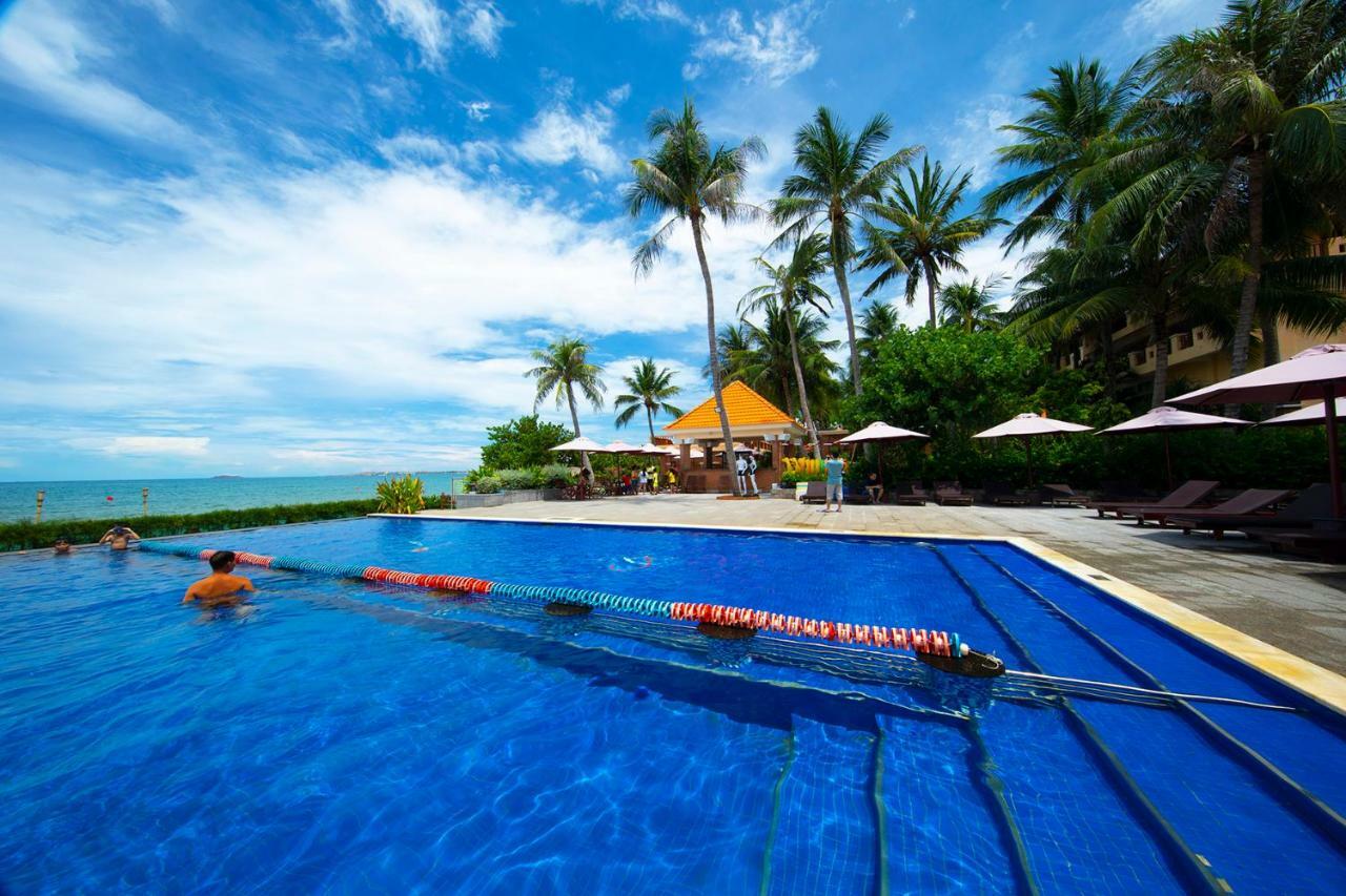 Hon Rom Central Beach Resort Муи Не Екстериор снимка