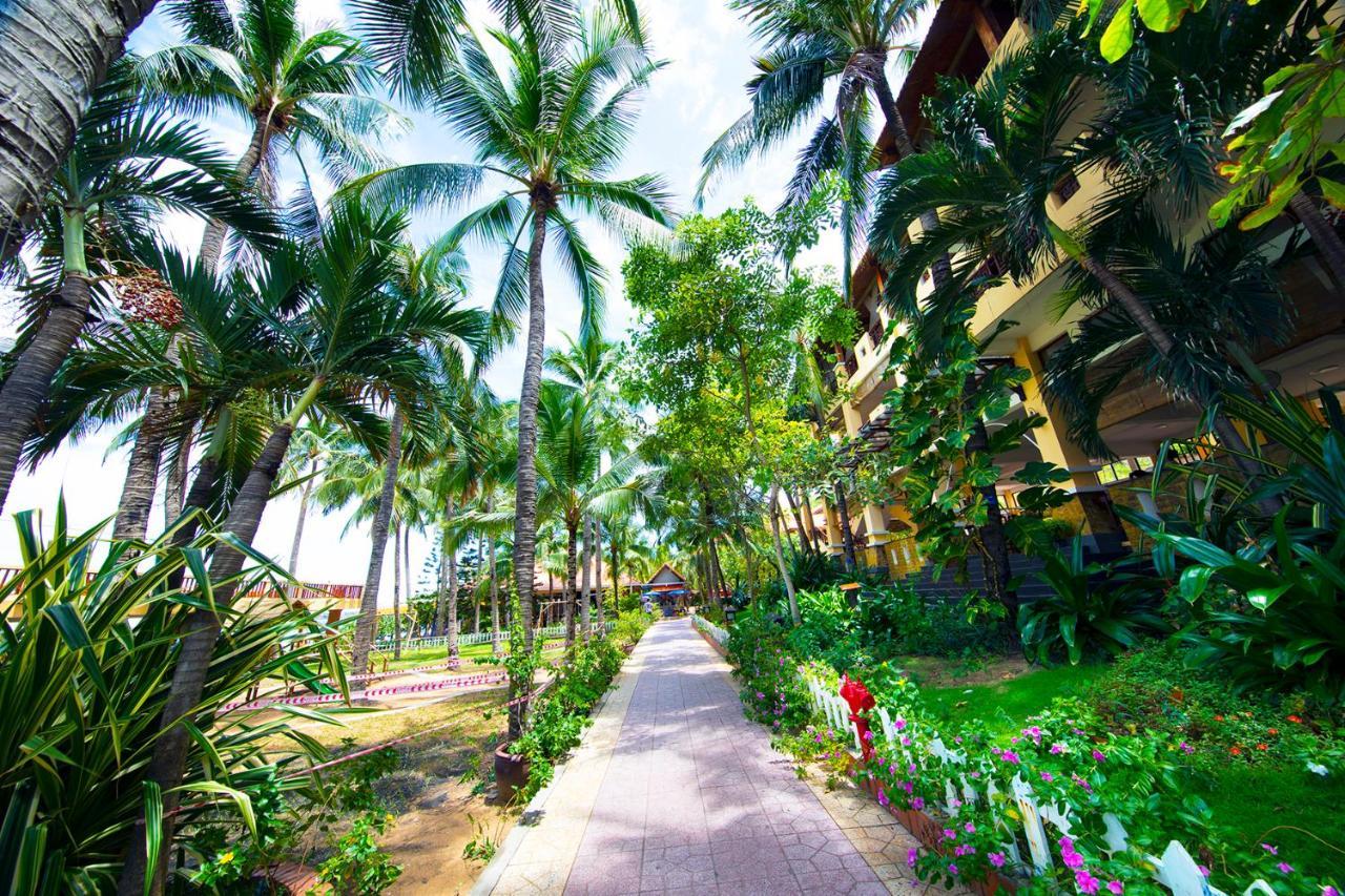 Hon Rom Central Beach Resort Муи Не Екстериор снимка