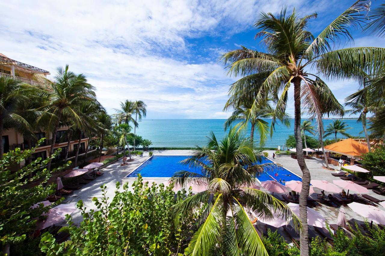 Hon Rom Central Beach Resort Муи Не Екстериор снимка